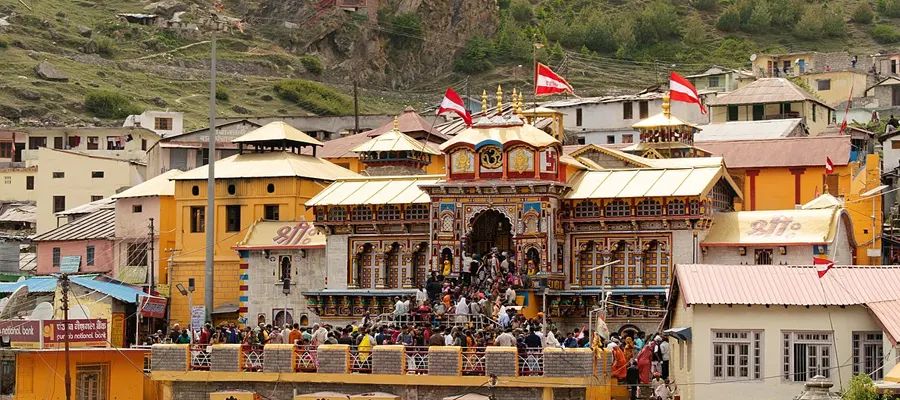 shree badrinath temple uttarakhand